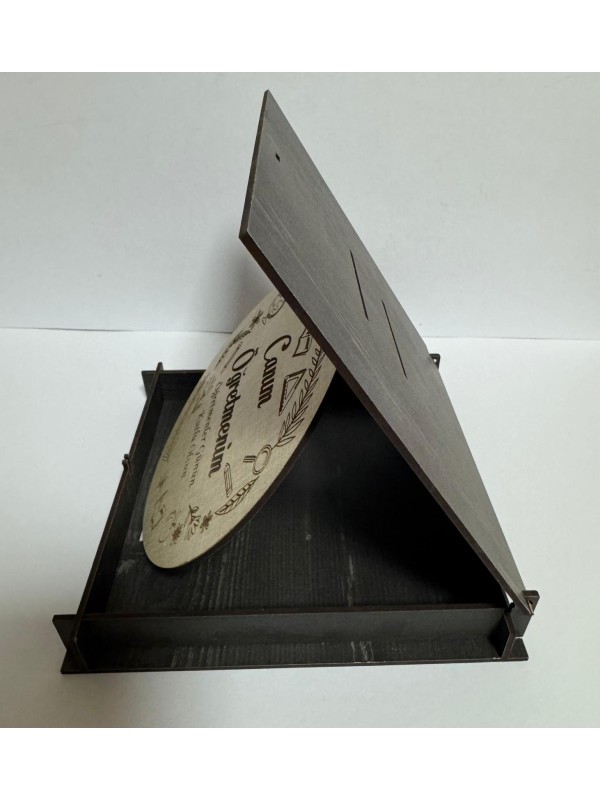 Öğretmenler Gününe Özel Ahşap Kutu Öğretmenler Gününe Özel Ahşap Kutu