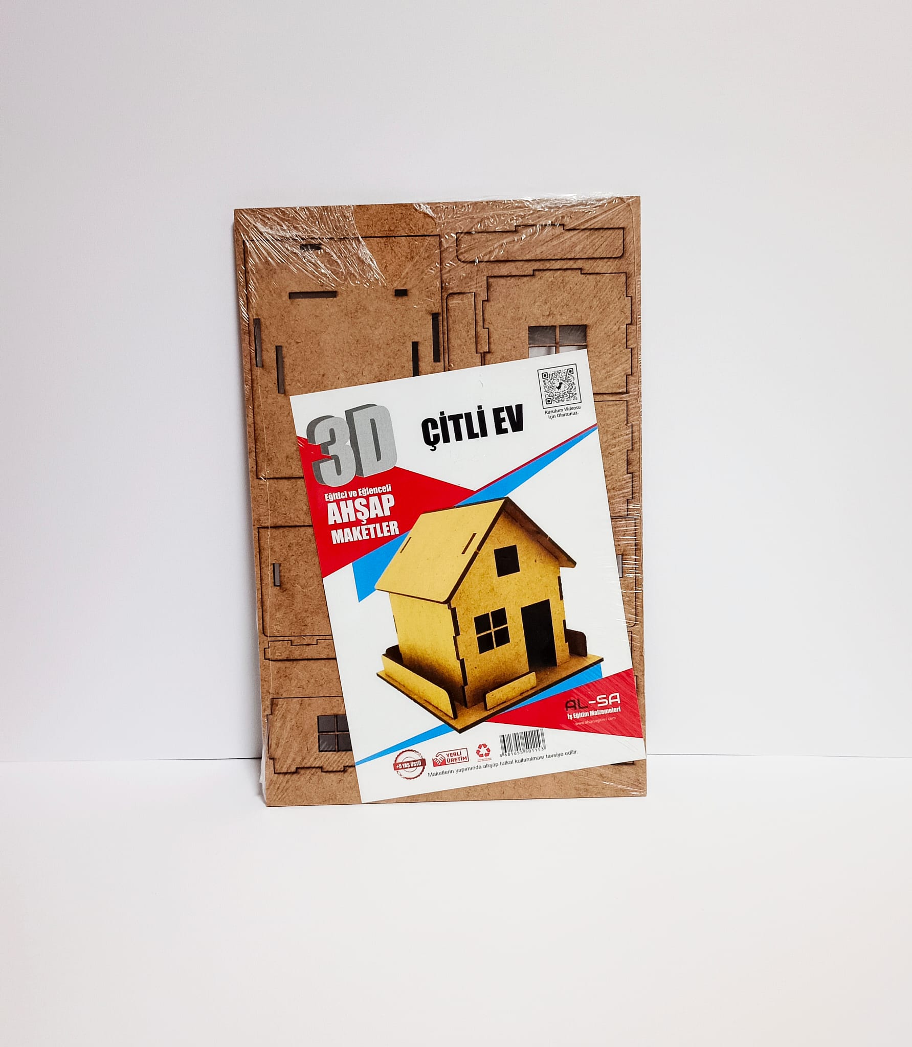 3D Ahşap Maket Çitli Ev 3D Ahşap Maket Çitli Ev